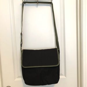 NWOT Mossimo Messenger bag